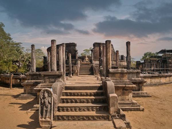 The Cultural Deep Dive – 7 Days Gold Tour